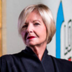 Portrait of Cathy Leff