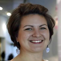 Portrait of Erin Dziedzic