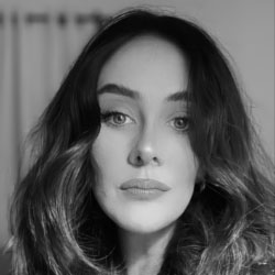 Portrait of Erin Joyce