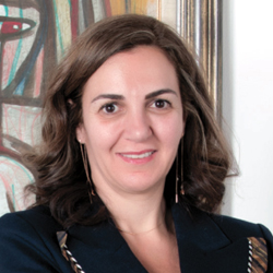 Portrait of Shireen Atassi